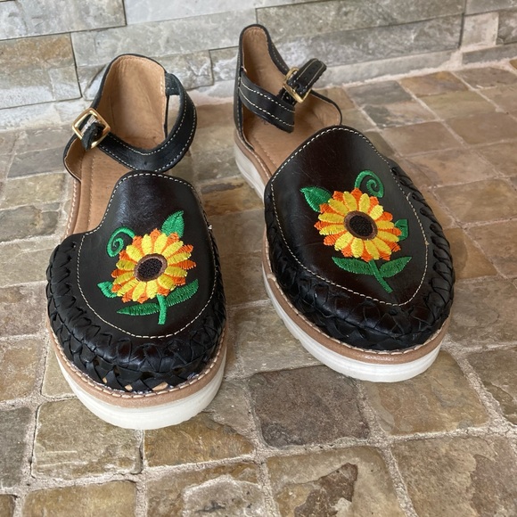 Huarache de girasol / sunflower huaraches - Picture 3 of 7